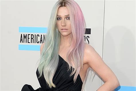Kesha In Rehab For Eating Disorder