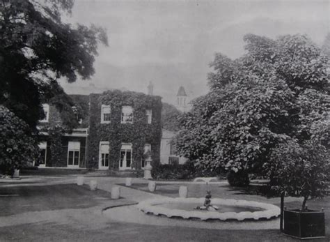 Michael Heath Caldwell M Arch Old England Somerset House In London In The S Goodwood