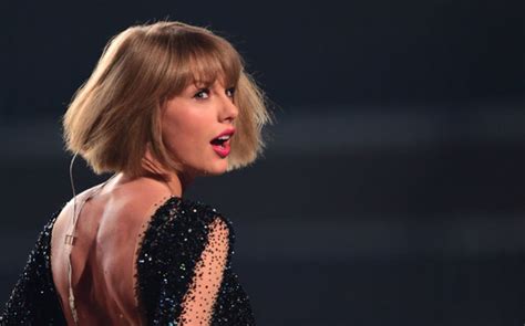 Taylor Swifts New Music Video Makes Biggest Youtube Debut Ever