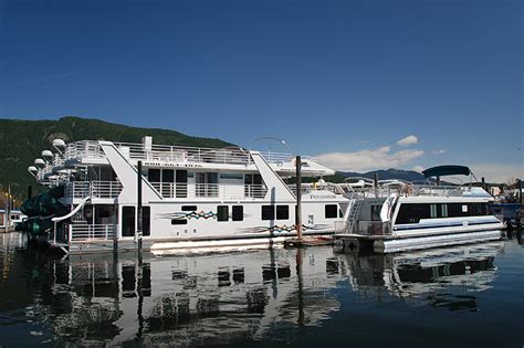 Your chosen location, property type, and amenities will impact the cost of your trip, too. Houseboating on Shuswap Lake: Sicamous and North Shuswap ...