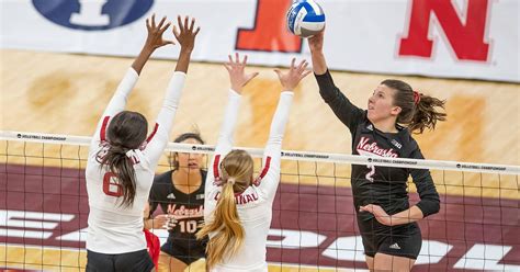 Huskers Come Up Just Short In Quest For Repeat Title Ncaa Volleyball