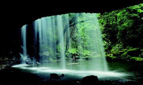 死ぬまでに1度は行ってみたい日本の絶景・秘境112選 Japan 鍋ヶ滝、美しい滝、滝