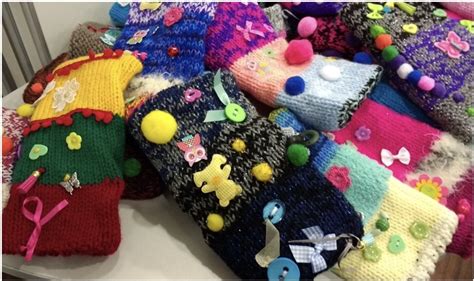 Make Twiddle Muffs For Dementia Patients At St Johns Hospice Nw London Wi