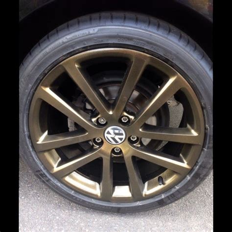 Antwort von ls felgendesign sehr gerne am besten rufen sie uns kurz mal zwecks einer beratung an. VW Golf GTD Felgen gedippt mit mibenco SPRAY, Effekt: gold ...