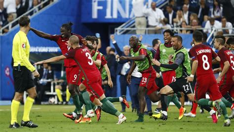 Um jogo com transmissão garantida na rtp 1 e antena 1. Euro'2016: Portugal é campeão, vitória 1 a 0 contra a ...