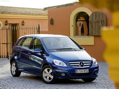 Maybe you would like to learn more about one of these? Mercedes-Benz B-Class (2009) - picture 6 of 60