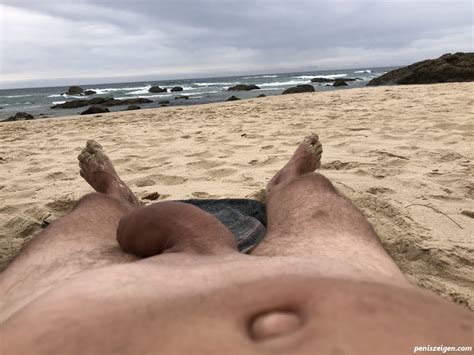 Am Strand Kostenlose Penis Bilder Und Schwanzfotos