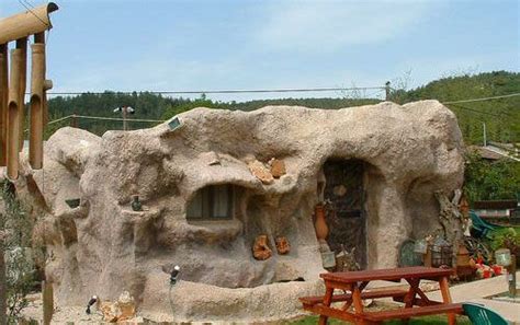 This Is So Amazing Fantasy Cottage Fantasy House Flintstone House