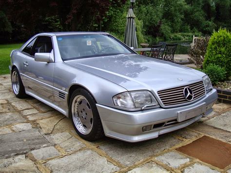 Check out this 354 hp. Mercedes-Benz R129 SL500 6.0 AMG | メルセデス と お気に入り