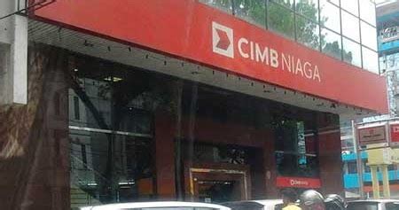 1986 pbsm changes name to commerce international merchant bankers berhad (cimb) after acquisition by bank of commerce. Alamat & Nomor Telepon Bank CIMB Niaga Kota Binjai