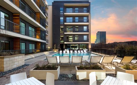Living in Uptown Dallas: The New Knox Heights Luxury Apartments