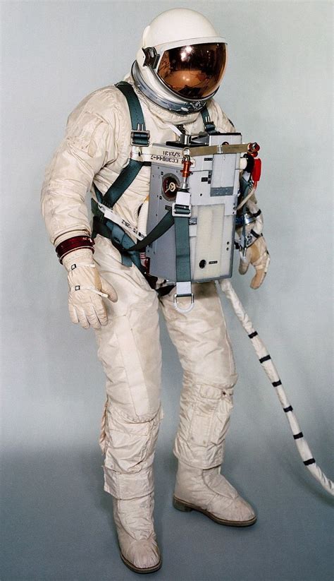 G4c Eva 12 Cropped Space Suit Wikipedia Space Suit Astronaut