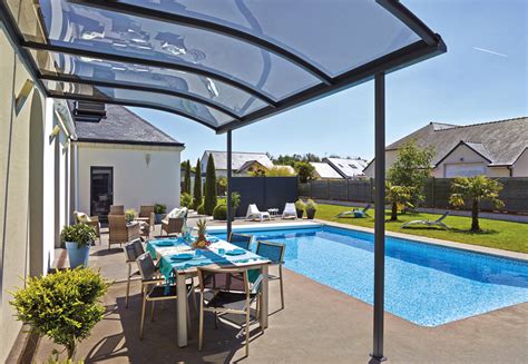 Structure en aluminium et toit en polycarbonate, les toits de terrasse sont d'une très grande qualité et résistent aux intempéries. Abris SIB, l'élégance au rendez-vous… | Blog : conseil ...