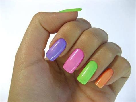 Unas acrilicas decoradas doce ideas replanet. Todo Unhas: Diseño de Uñas de Colores Fuertes y Alegres