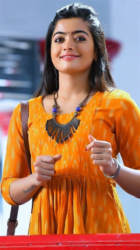 Rashmika Mandanna Tamil Actress Beautiful Actress Tollywood Actress Makeup Hairstyle Indian
