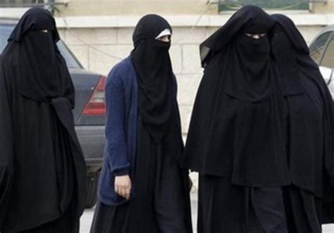 Women Must Wear Hijab To Testify Islamic Court In Jordan