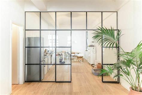 Glas aussen herum windfang und wintergärten alle hier gezeigten windfänge und wintergärten werden nach den individuellen kundenwünschen in bezug auf form, ausführung und material geplant, hergestellt und montiert. Bauhaus Stahlfenster Fabrikfenster Sprossenfenster nach ...