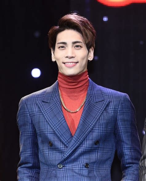 #kwakyoungmin #nuest #nuestw #뉴이스트w #뉴이스트 #choiminki #곽영민 #kangdongho #hwangminhyun #kimjonghyun #최민기 #강동호 #김종현 #황민현 #郭英敏 #金鐘鉉 #崔珉起 #姜東昊. 韓團SHINee成員鐘鉉突傳死訊 原因成謎粉絲惋惜｜大紀元時報 香港｜獨立敢言的良心媒體