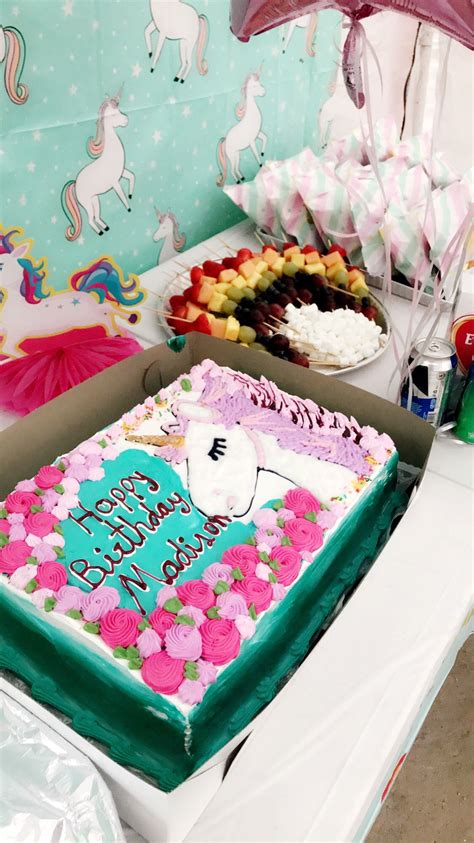 Need a cute cake idea? Unicorn cake | Birthday sheet cakes, Unicorn birthday ...