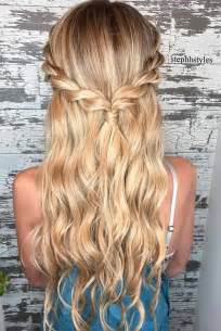 Stylish prom hairstyles half up half down