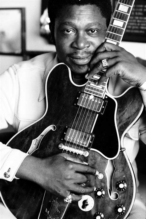 b b king defining bluesman for generations dies at 89 the new york times
