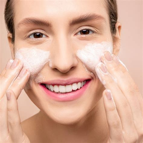 The Ultimate Guide To Choose A Face Wash For All Skin Types
