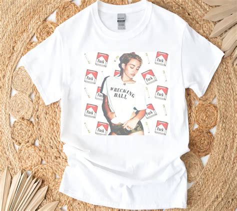Miley Cyrus T Shirt Vintage Miley Cyrus Shirt Miley Cyrus Etsy