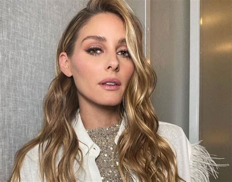 Η Olivia Palermo σάς δείχνει πώς να κάνετε ένα εύκολο αλλά πολύ