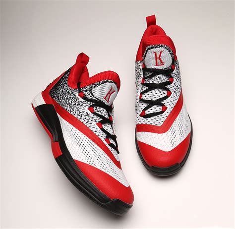 Find the latest shoes from your favorite brands. Most Valuable Pompes : élisez votre plus belle paire du ...