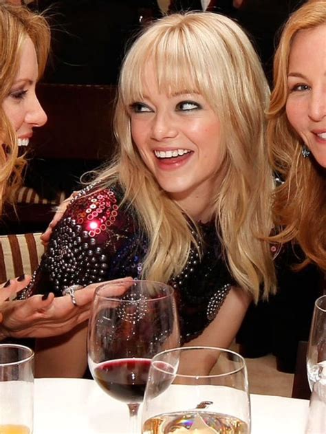 Pin By Shan On Fave Celebs Emma Stone Blonde Emma Stone Marvel Women