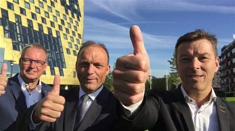 Check spelling or type a new query. Hardenberg trots op Niek Kimmann - YouTube