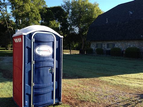 What Are The Benefits Of Renting A Portable Restroom For Your Tailgate
