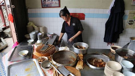 Leong kee is probably one of the better klang style bak kut. Best bak kut teh in Klang