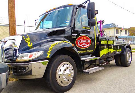 Choosing A Tow Truck Service Towing Services San Antonio