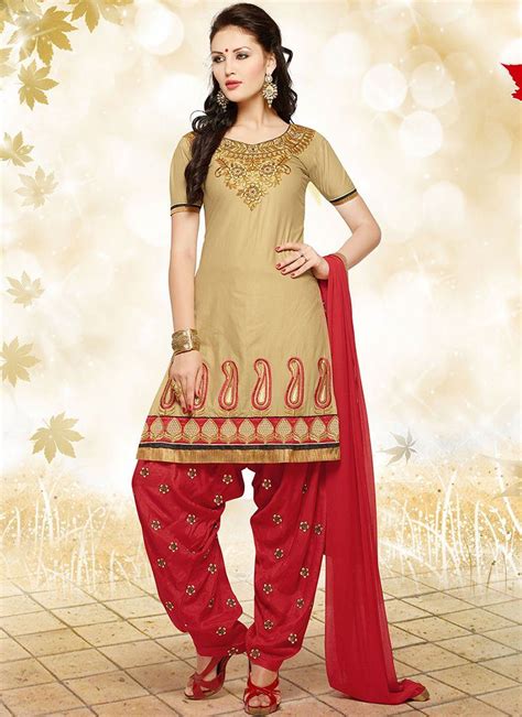 Latest Fashion Of Designer Punjabi Dresses And Patiala Salwar Kameez Suits For Women 18
