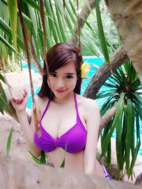 Sexy Elly Tran Ha Purple Bikini ~ Srce