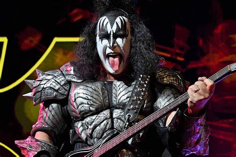 Gene Simmons Doubts Beyoncé Could Perform A Concert In Kiss Costumes