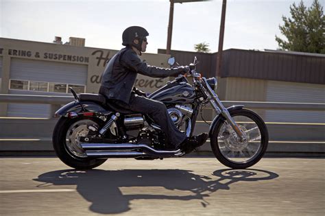 It has 20,031 miles and it's located in olathe, kansas. HARLEY DAVIDSON Wide Glide specs - 2012, 2013 - autoevolution