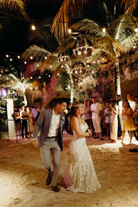 Eclectic Romantic Playa Del Carmen Wedding At Hotel Xcaret Laptrinhx