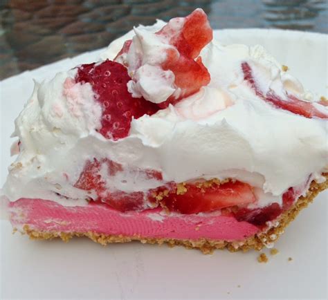 Irreplaceable Is Being Different Strawberry And Graham Cracker Crust Pie And Its Healthy