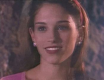 Amy Jo Johnson Pr Gif Find Share On Giphy