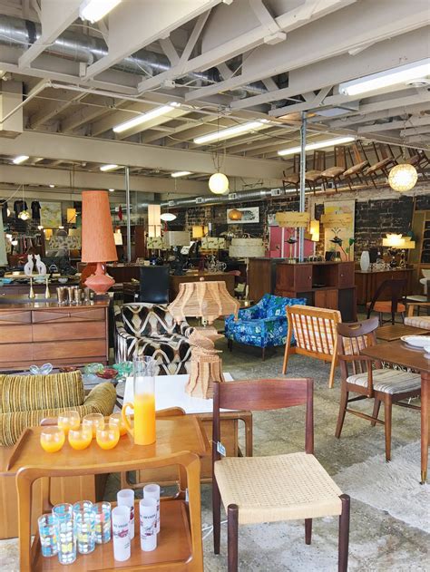 Vintage Shopping in Tulsa: Curated Vintage | Vintage shops, Vintage furniture, Vintage