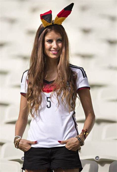 He is married to cathy fischer. #2018FIFAWorldCup #Germany Player and his wife/girlfirend ...