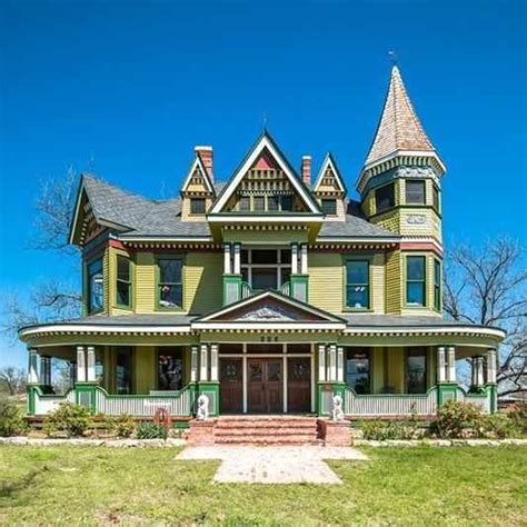 The Main Elements Of The Queen Anne Victorian Home Style Arrow Hill