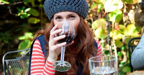Mindful Moderate Drinking How To Drink Less Enjoy It More And