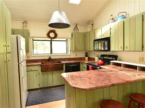The best cabins in northern arizona are available here and are just the thing you need to get away from the noise. Cabin vacation rental in Sedona from VRBO.com! #vacation # ...