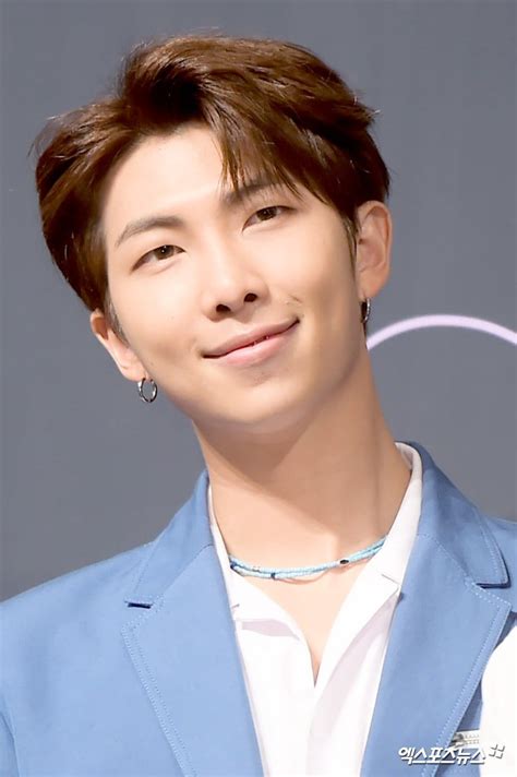 Look bts biography and discography with all his recordings. BTS's RM Explains Change Of "Fake Love" Lyrics For ...