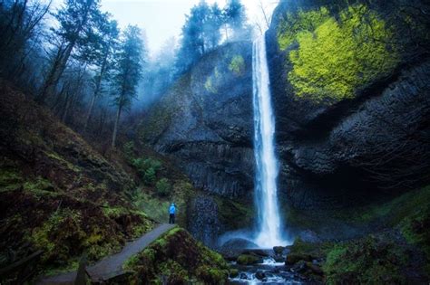 The Explorers Bucket List 8 Natural Wonders In Oregon Hikes Near