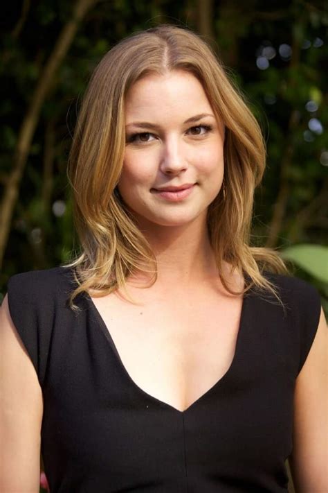 Hot And Sexy Emily Vancamp Photos Thblog