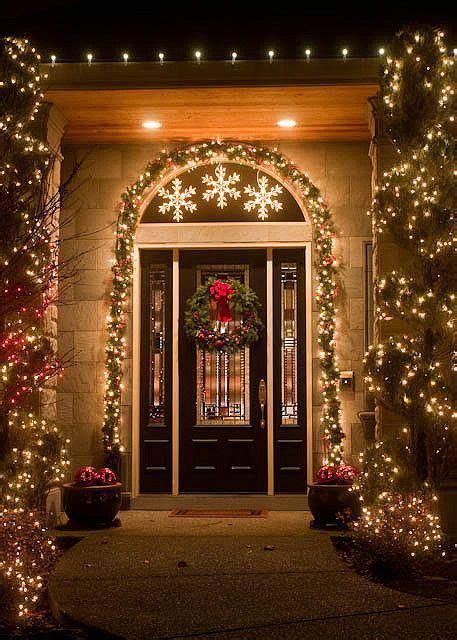 Elegant Outdoor Christmas Decoration Ideas That Will Give You A Festive